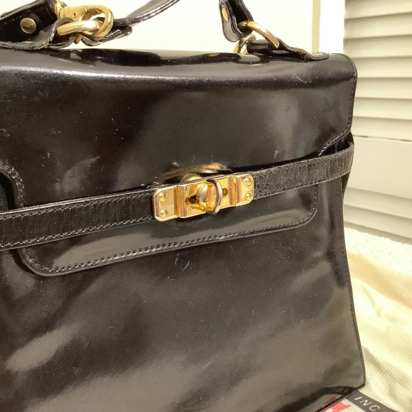 Vintage Michael Rome Patent Leather Handbag with Gold Accents and Dust Cover - Picture 7 of 12